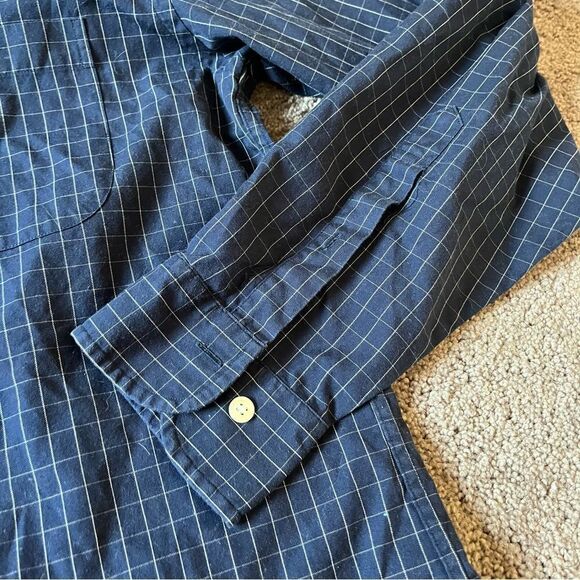 Brooks Brothers Men's Medium Button-up Shirt - Picture 4 of 6